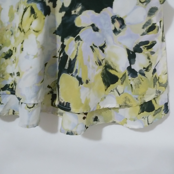 Bar III L Sexy Yellow Crop Tank Top - Picture 5 of 7